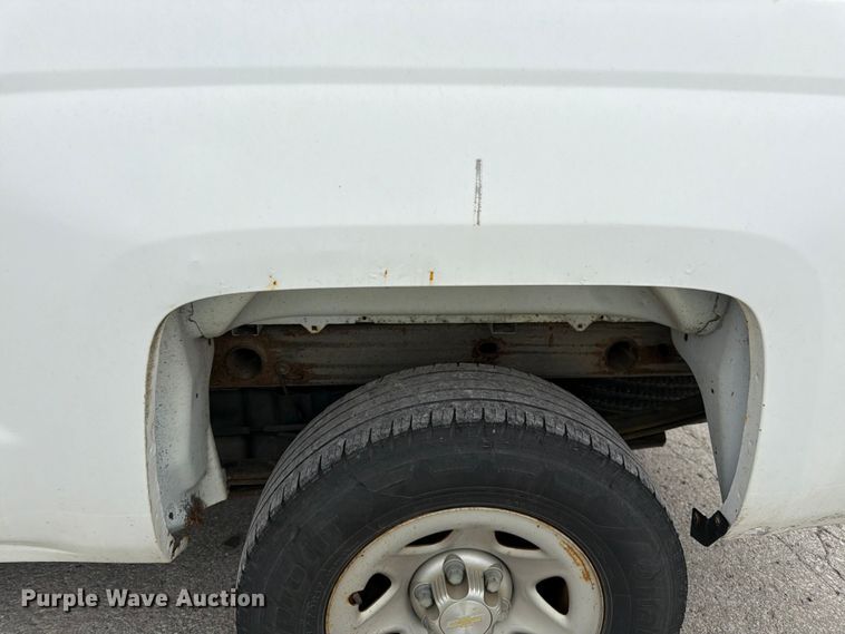 image for item YA3288 2016 Chevrolet Silverado 1500 pickup truck