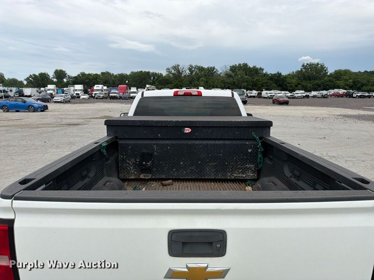 image for item YA3288 2016 Chevrolet Silverado 1500 pickup truck