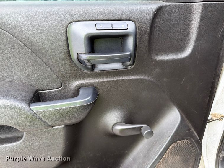 image for item YA3288 2016 Chevrolet Silverado 1500 pickup truck