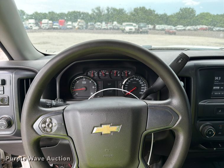 image for item YA3288 2016 Chevrolet Silverado 1500 pickup truck