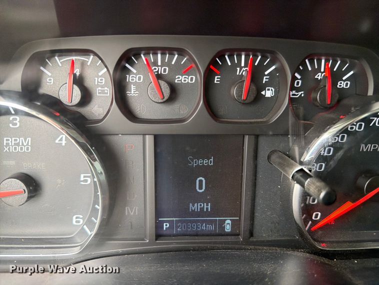 image for item YA3288 2016 Chevrolet Silverado 1500 pickup truck