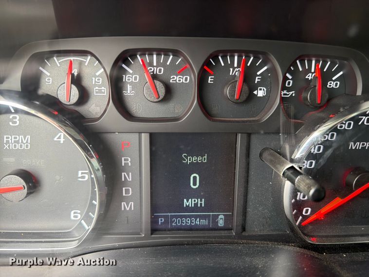 image for item YA3288 2016 Chevrolet Silverado 1500 pickup truck