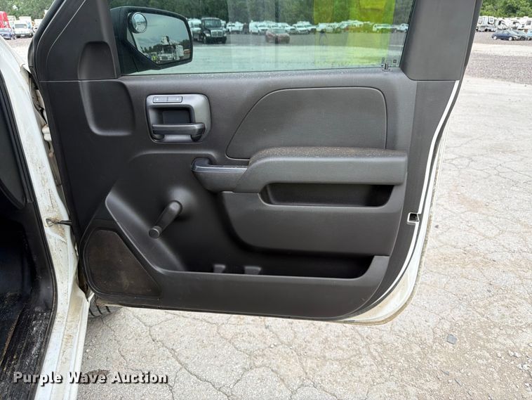 image for item YA3288 2016 Chevrolet Silverado 1500 pickup truck