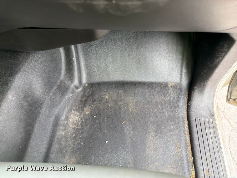 image for item YA3288 2016 Chevrolet Silverado 1500 pickup truck