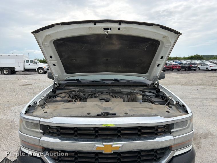 image for item YA3288 2016 Chevrolet Silverado 1500 pickup truck