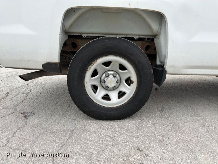 image for item YA3288 2016 Chevrolet Silverado 1500 pickup truck