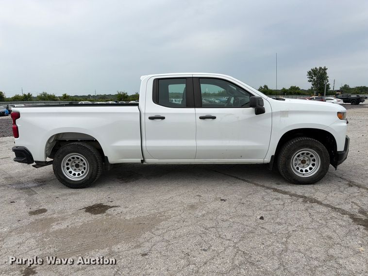 image for item YA3290 2022 Chevrolet Silverado 1500 Ext. Cab pickup truck