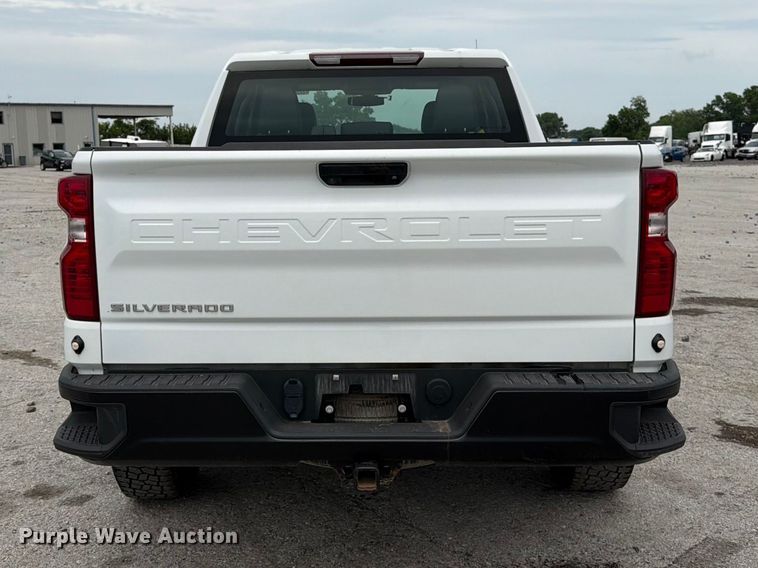 image for item YA3290 2022 Chevrolet Silverado 1500 Ext. Cab pickup truck