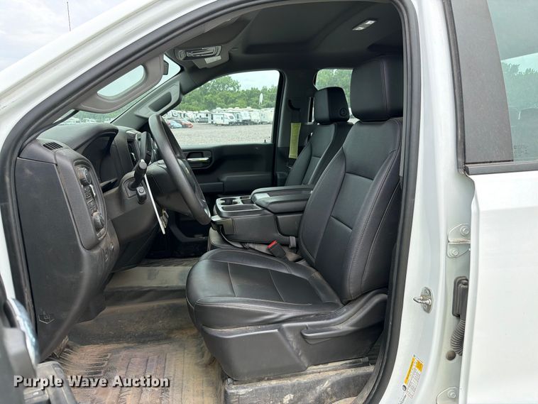 image for item YA3290 2022 Chevrolet Silverado 1500 Ext. Cab pickup truck