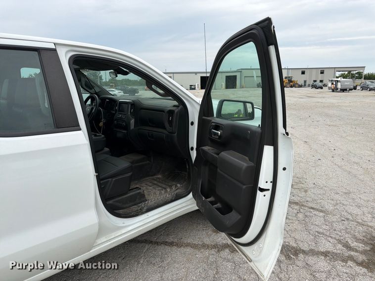 image for item YA3290 2022 Chevrolet Silverado 1500 Ext. Cab pickup truck