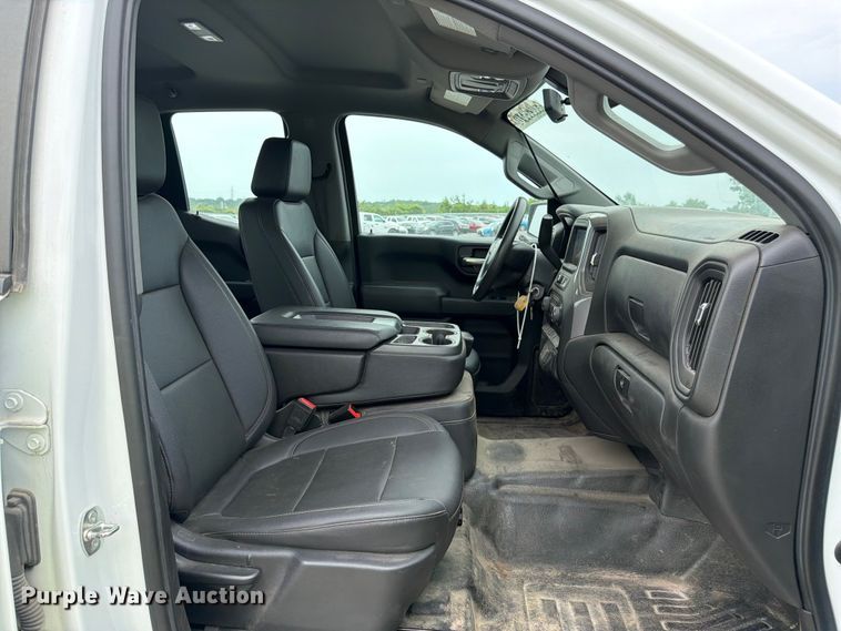 image for item YA3290 2022 Chevrolet Silverado 1500 Ext. Cab pickup truck
