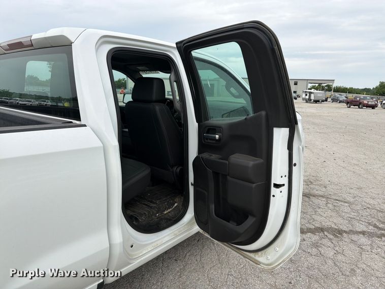 image for item YA3290 2022 Chevrolet Silverado 1500 Ext. Cab pickup truck