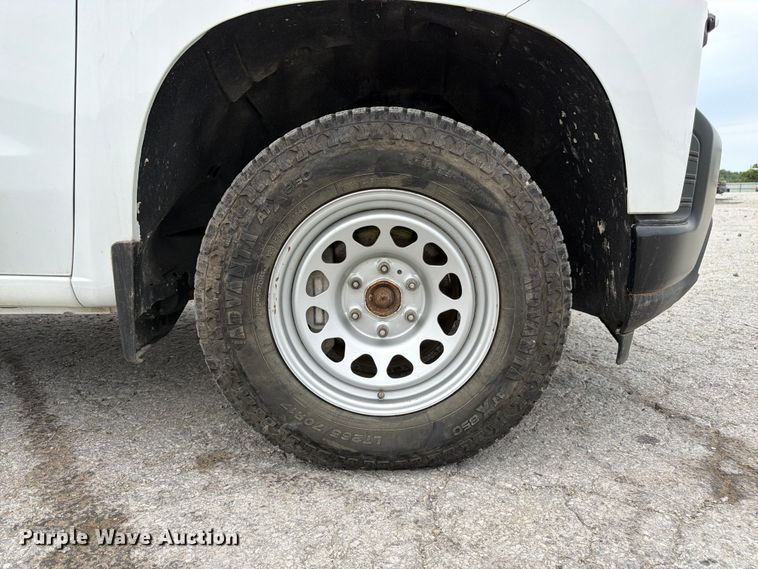 image for item YA3290 2022 Chevrolet Silverado 1500 Ext. Cab pickup truck