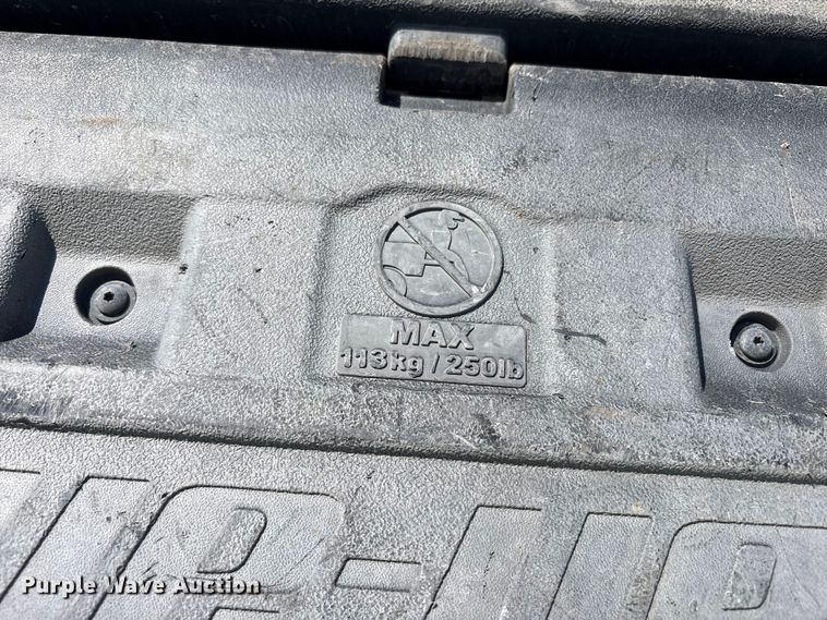 image for item YA3366 2020 Can-Am Defender utility vehicle