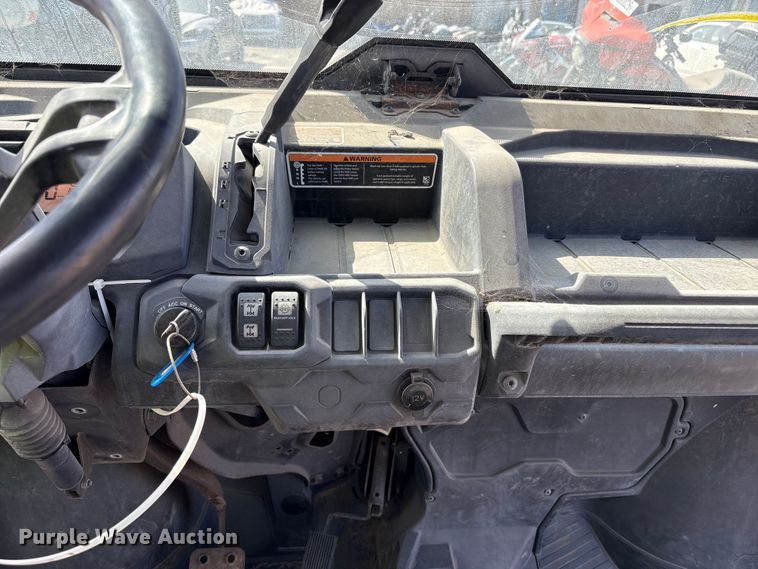 image for item YA3366 2020 Can-Am Defender utility vehicle