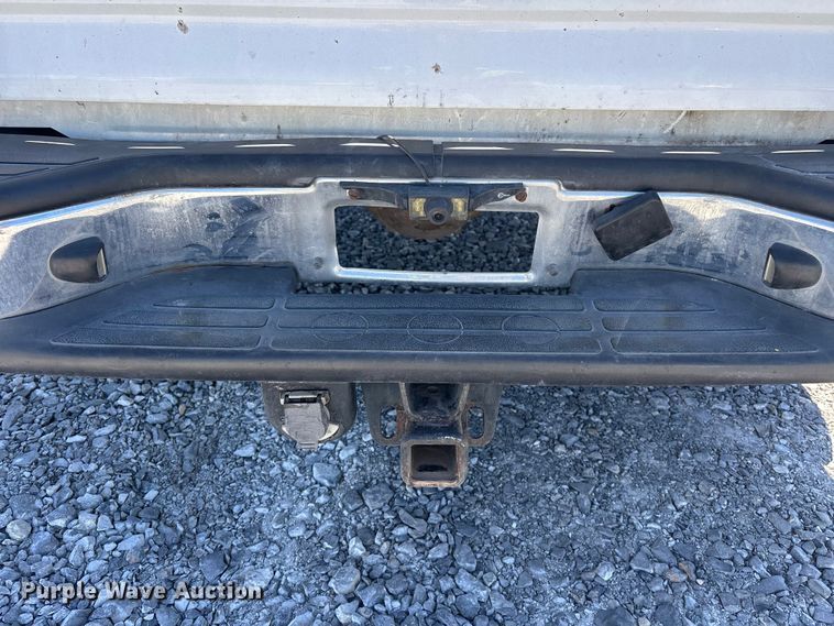 image for item YA3461 2005 GMC Sierra 1500 Crew Cab pickup truck