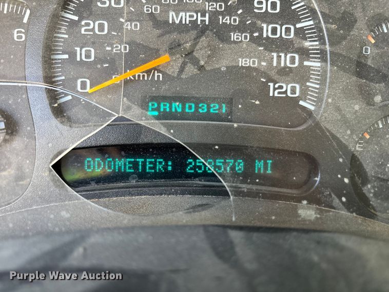 image for item YA3461 2005 GMC Sierra 1500 Crew Cab pickup truck