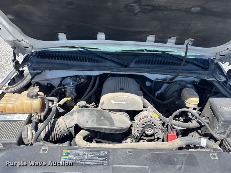 image for item YA3461 2005 GMC Sierra 1500 Crew Cab pickup truck