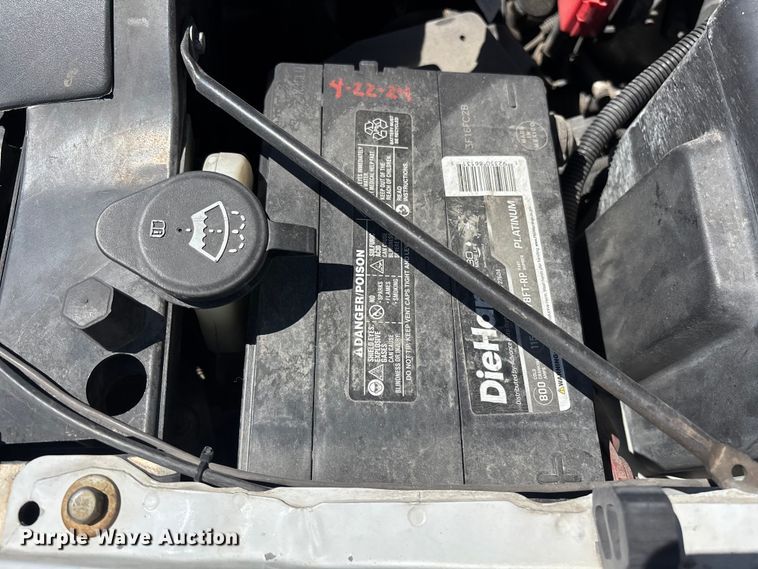 image for item YA3461 2005 GMC Sierra 1500 Crew Cab pickup truck