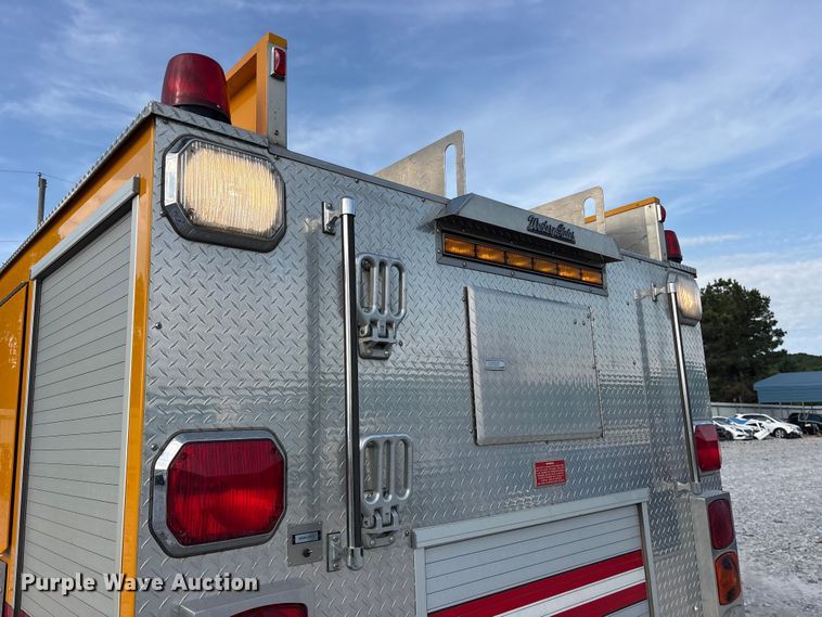 image for item YA3547 2001 Hendrickson Mobile Equipment pumper fire truck