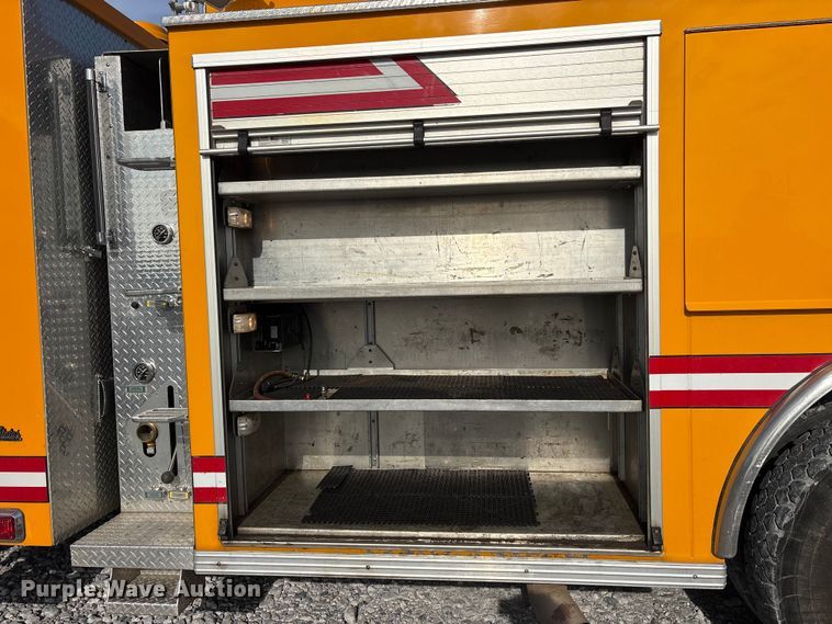 image for item YA3547 2001 Hendrickson Mobile Equipment pumper fire truck