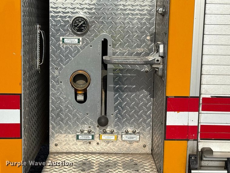 image for item YA3547 2001 Hendrickson Mobile Equipment pumper fire truck