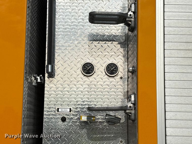 image for item YA3547 2001 Hendrickson Mobile Equipment pumper fire truck