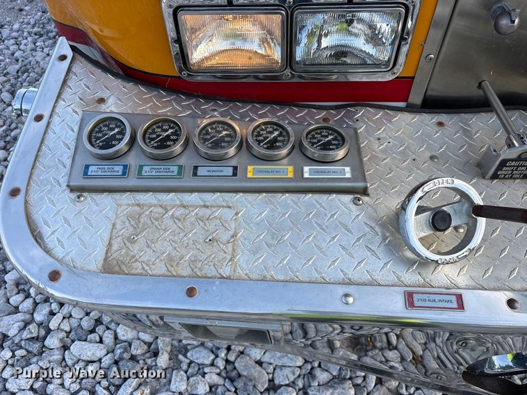 image for item YA3547 2001 Hendrickson Mobile Equipment pumper fire truck