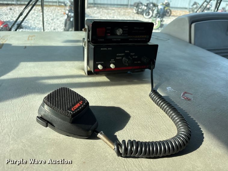 image for item YA3547 2001 Hendrickson Mobile Equipment pumper fire truck