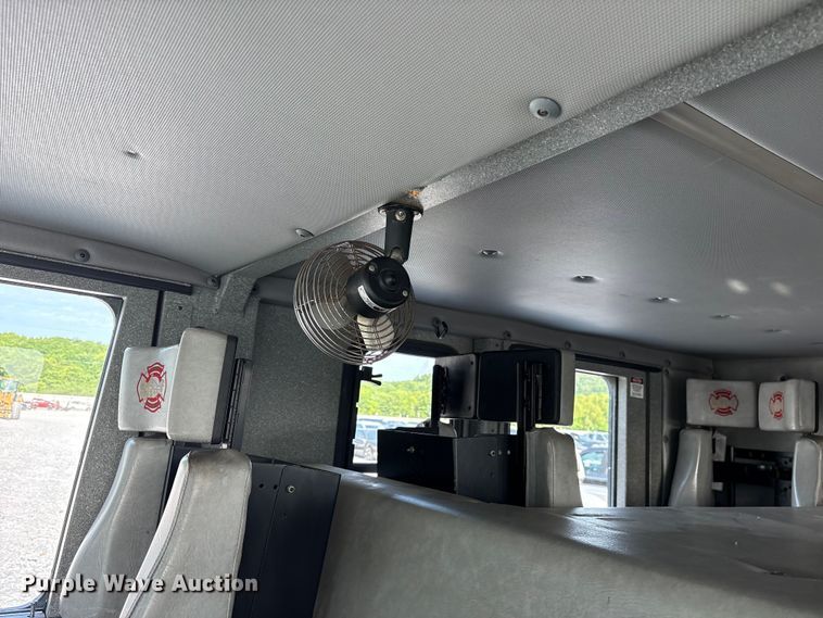 image for item YA3547 2001 Hendrickson Mobile Equipment pumper fire truck
