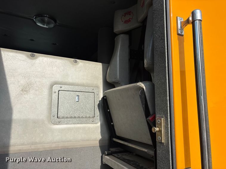 image for item YA3547 2001 Hendrickson Mobile Equipment pumper fire truck