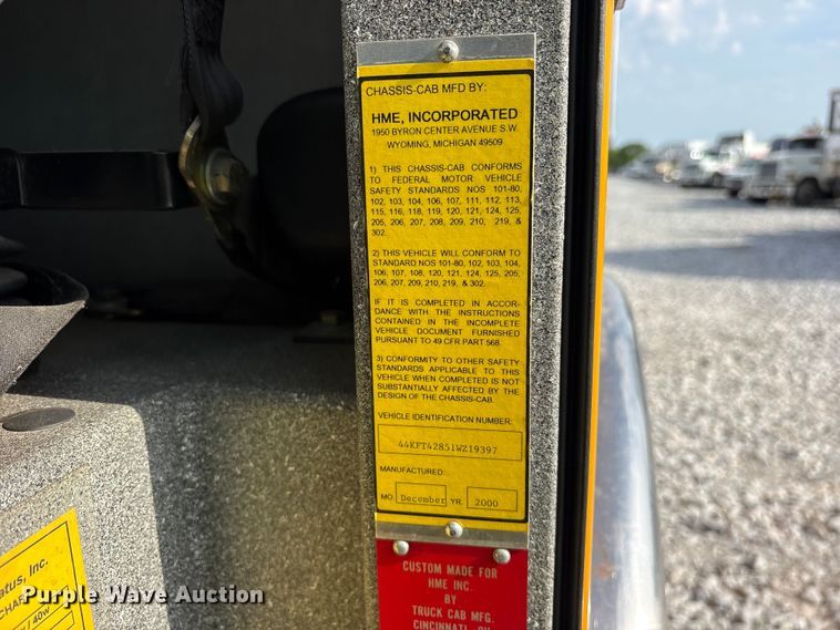 image for item YA3547 2001 Hendrickson Mobile Equipment pumper fire truck
