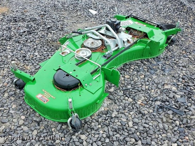 2022 John Deere 72D mower deck