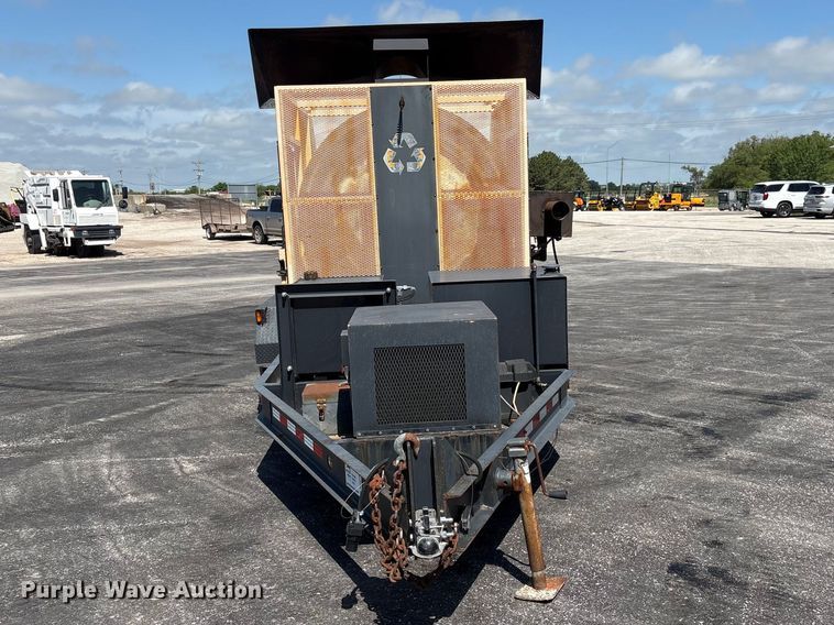 image for item DO5240 2010 KM T2 asphalt recycler