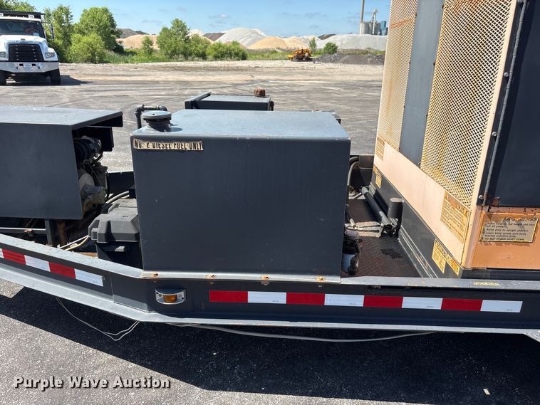 image for item DO5240 2010 KM T2 asphalt recycler