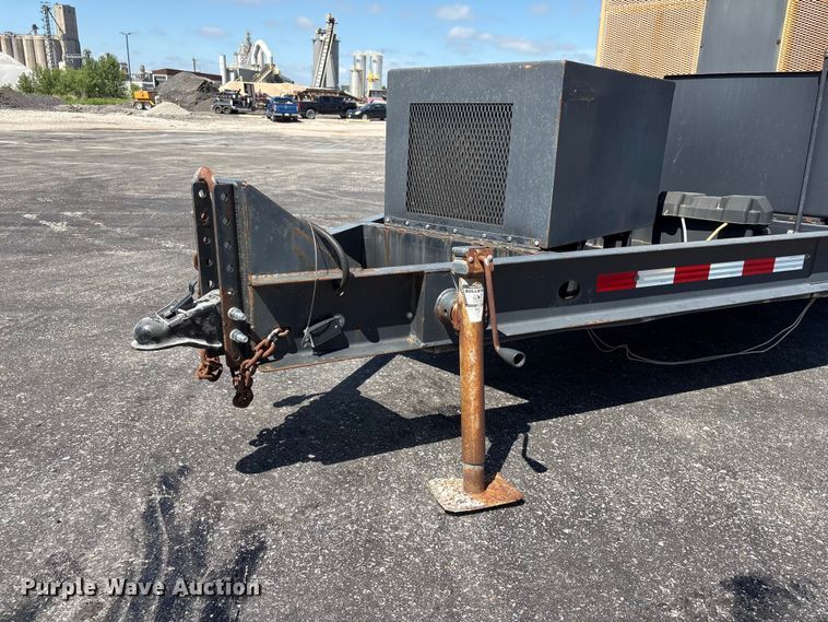 image for item DO5240 2010 KM T2 asphalt recycler
