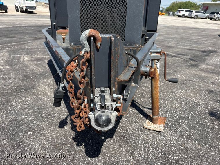 image for item DO5240 2010 KM T2 asphalt recycler