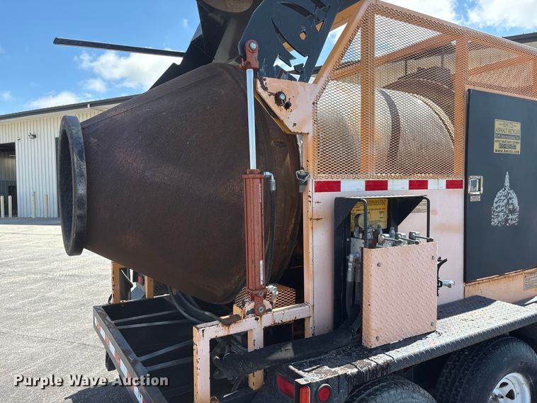 image for item DO5240 2010 KM T2 asphalt recycler