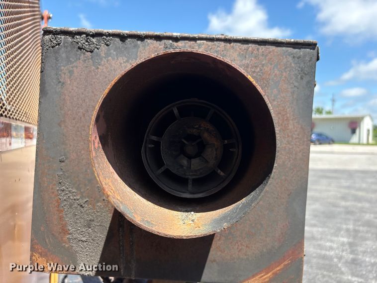 image for item DO5240 2010 KM T2 asphalt recycler
