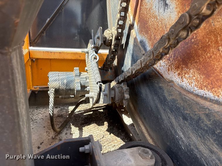 image for item DO5240 2010 KM T2 asphalt recycler