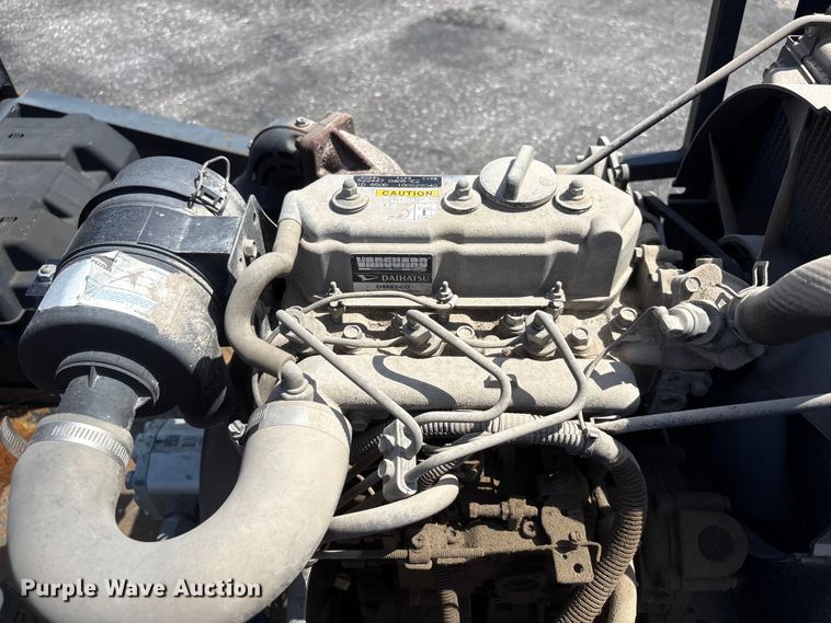 image for item DO5240 2010 KM T2 asphalt recycler
