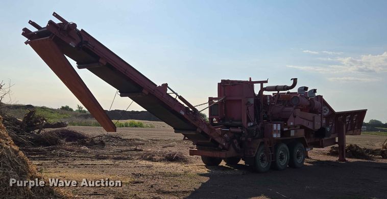 image for item DP8923 Morbark Woodhog 4600 wood chipper