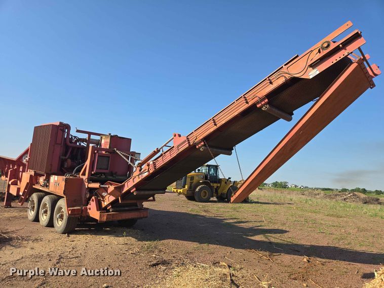 image for item DP8923 Morbark Woodhog 4600 wood chipper