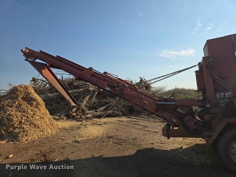 image for item DP8923 Morbark Woodhog 4600 wood chipper