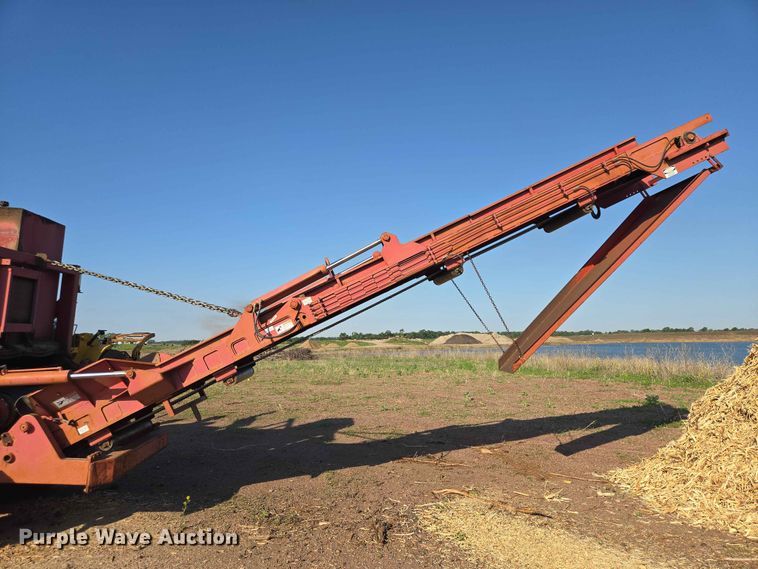 image for item DP8923 Morbark Woodhog 4600 wood chipper