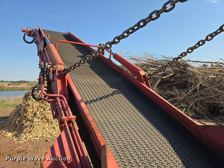 image for item DP8923 Morbark Woodhog 4600 wood chipper