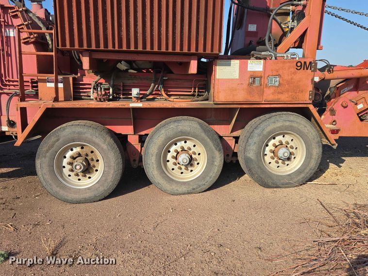 image for item DP8923 Morbark Woodhog 4600 wood chipper