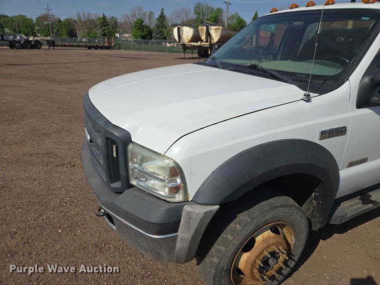 image for item DP8924 2007 Ford F550 XL Super Duty utility / service truck