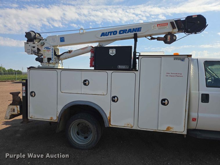 image for item DP8924 2007 Ford F550 XL Super Duty utility / service truck