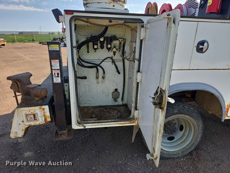 image for item DP8924 2007 Ford F550 XL Super Duty utility / service truck